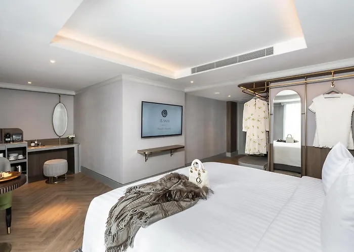 The Salil Riverside 5*