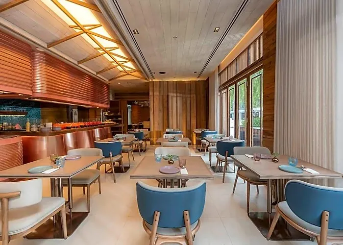 Hotel The Salil Riverside